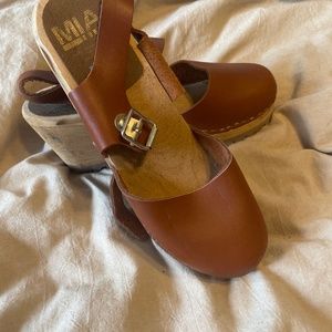 Mia Clogs